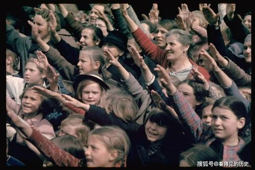 当年希特勒在德国有多受追捧 看看这些彩色历史老照片就知道 