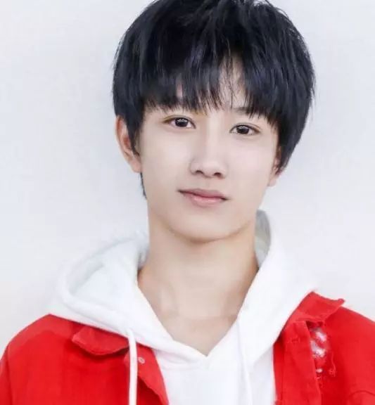 TFBOYS家族敖子逸后来居上 王源被超越 路人 我都不相信