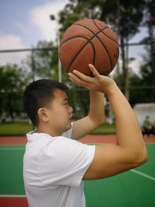 中考体育项目居家锻炼指南⑥ 动图 分析,手把手教您篮球练习技巧