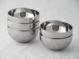陶瓷碗和不锈钢碗哪个保温效果好(瓷碗和不锈钢碗哪个保温时间长)