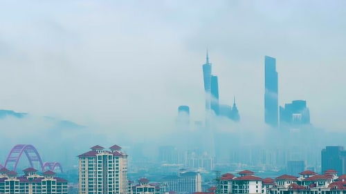 广州小蛮腰雨后美成水墨画(广州有哪些免费景点？广州哪里好玩？)