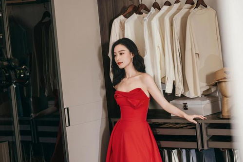 倪妮红色抹胸裙造型,优雅贵气的感觉简直不要太迷人