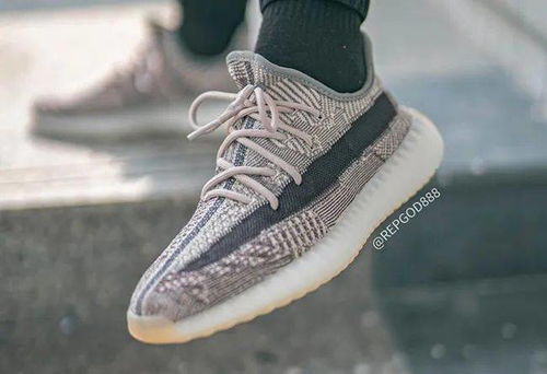 延期发售 想买 黑侧透 Yeezy 350 V2 的,还要再等等