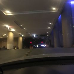 张店喜来登酒店怎么泊车(张店西边哪里免费地下停车场)