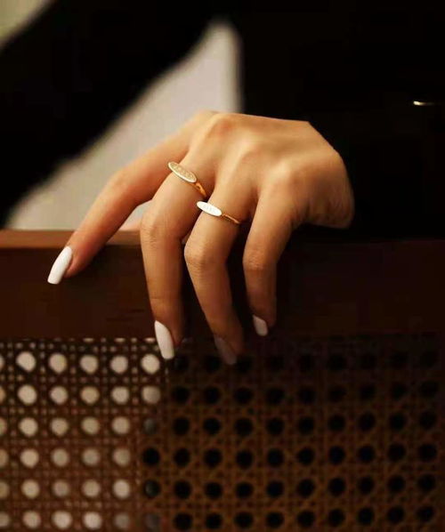 时髦精爱的印章戒指,印记代表的寓意,你真的知道吗