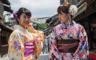 去日本旅游,大街穿着和服的美女,拍了半天才发现都是国内妹子