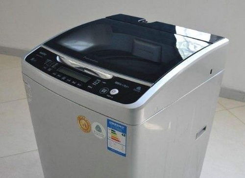 为什么洗衣机排出的水是臭水(洗衣机洗出的水好臭)