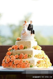 婚礼上专属十二星座的蛋糕 