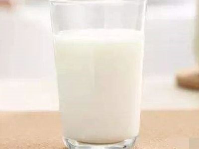 牛奶有沉淀还能喝吗 