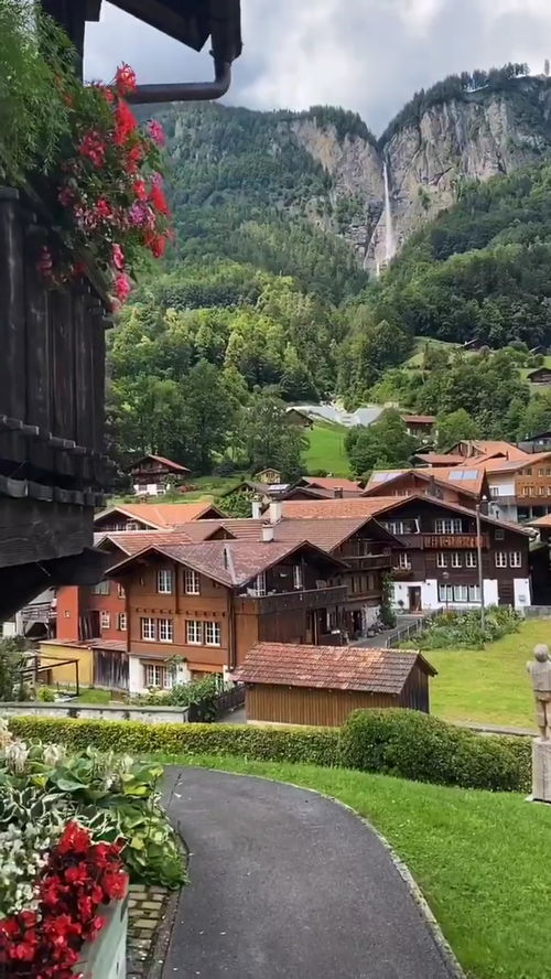 阿尔卑斯山下的瑞士农村什么样 