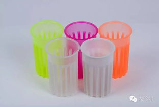 玻璃杯 不锈钢杯 塑料杯,告诉你用哪种杯子最安全