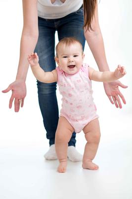 孩子走路内八如何纠正,如何锻炼宝宝正确走路,家长要用心了