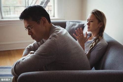 故事 跟别的女人跑了多年的父亲,老了病了才找上门逼我养老