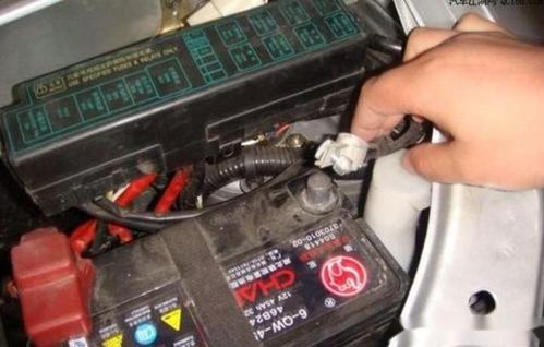 汽车蓄电池经常亏电 救援麻烦 脱坑小技巧学起来