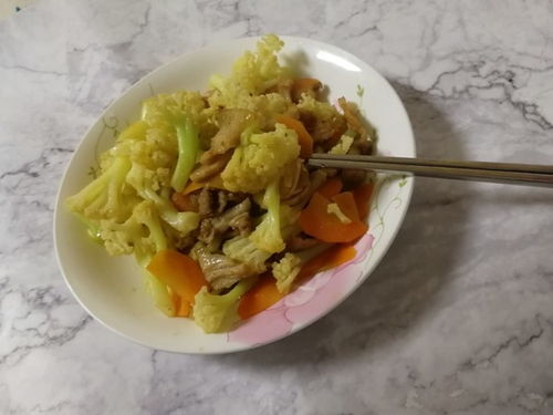 花菜炒肉的做法 花菜炒肉怎么做 尘暁 