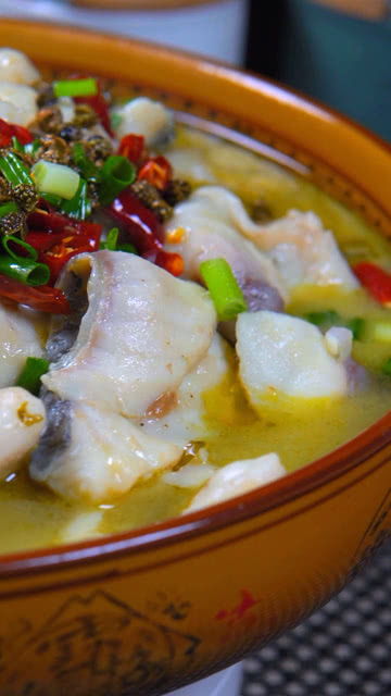 酸菜鱼菜谱 酸菜鱼的家常做法。