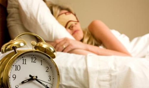 进入深度睡眠,才不算 白睡 5个方法提高睡眠质量
