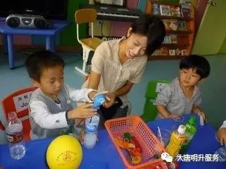 幼儿园的宝宝是否适合动手做实验(幼儿可以做的实验)