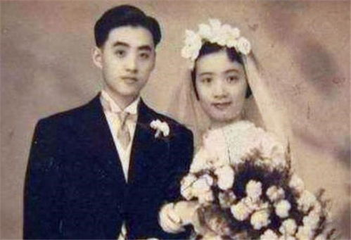 广东之母 莫秀英 结婚6年未孕被抛弃,改嫁后却连生11子