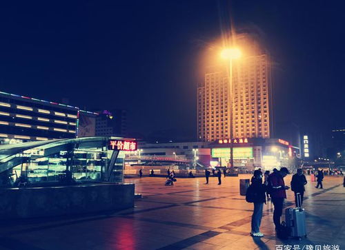 晚上经过郑州火车站,是不是被很多人喊住,然后低声问你