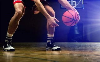 篮球为什么能弹起来，是重力还是摩擦力(篮球为什么有弹力)