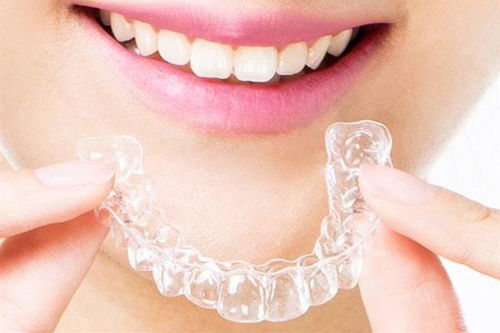 牙齿矫正会导致牙齿过早脱落吗