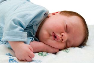 婴儿打呼噜怎么办(婴幼儿睡觉打呼噜是怎么办)