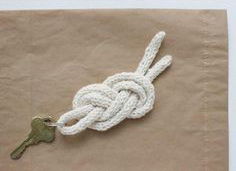 钥匙扣编织在家自己做个性有气质的用编织绳编织的简单好看的钥匙扣编织教程 