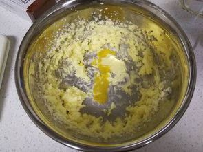 鸡蛋为什么能让水油融合