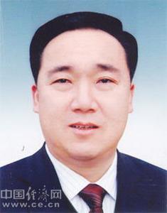 周连华当选山东淄博市长