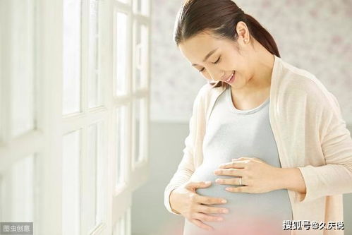 儿媳生了双胞胎,婆婆喜出望外,看了孩子后说,为何只是两女孩