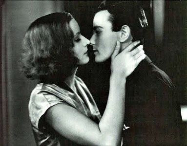 Greta Garbo and Lew Ayres in The Kiss