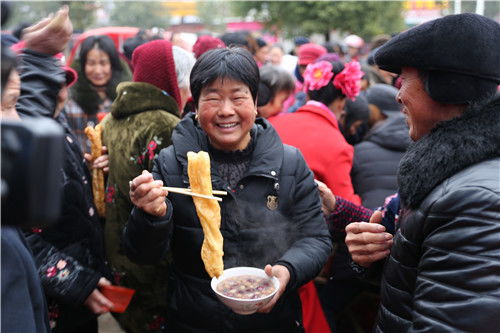 河南淮滨 腊八喝粥 迎新年