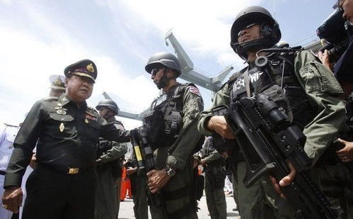 泰国特种兵厉害,数百名警察完全不是对手,60人被其精准火力射伤