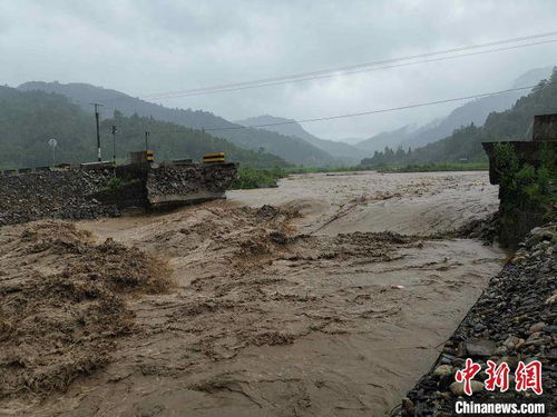 云南盈江6万人因持续降雨受灾 直接经济损失逾2亿元