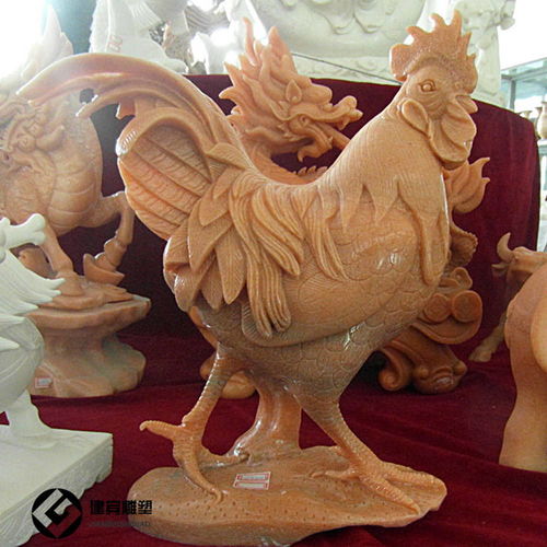石雕公鸡雕塑摆件的寓意