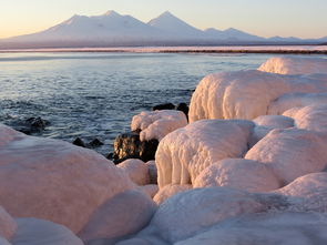 洞庭波涌，诗意流淌，洞庭波涌连天雪打一地理名词