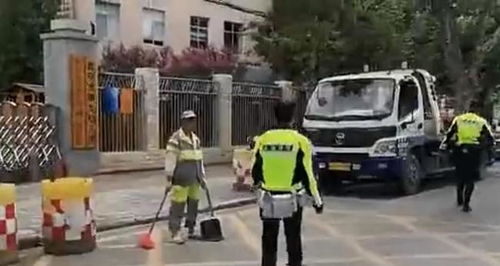 再晚30秒将进不了考场 交警最后关头在沿街垃圾桶里找到考生的准考证