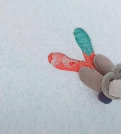 雪地兔子怎么画 抖音雪地脚印踩兔子方法