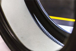 德国马牌轮胎将在中国推出自动修补和静音轮胎 