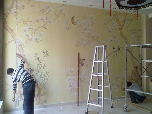 贴完墙纸以后应该如何保养维修