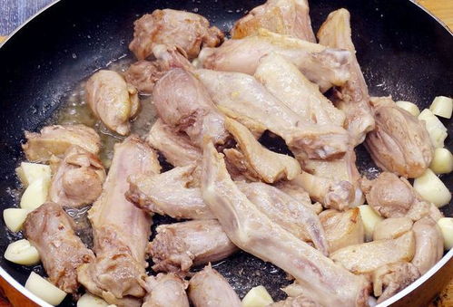 鸭肉炖什么最好吃 教你做出最好吃的鸭肉