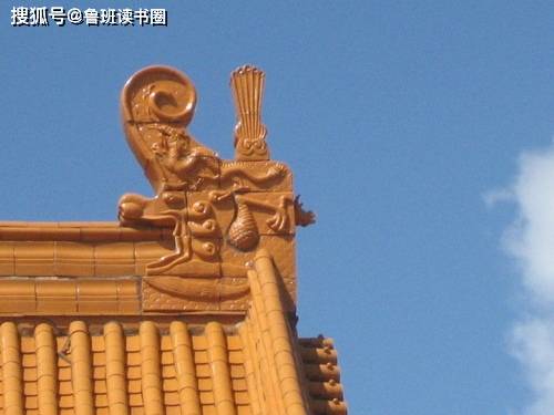 是中国古建筑檐角屋脊上的屋脊兽