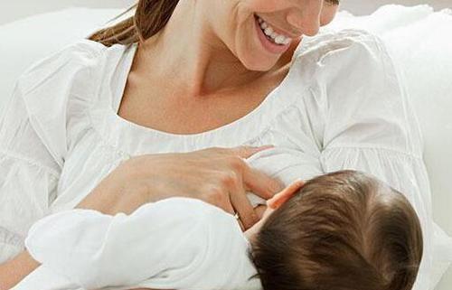 宝宝出现这三种行为,宝妈就可以着手培养自主入睡了,带娃更轻松
