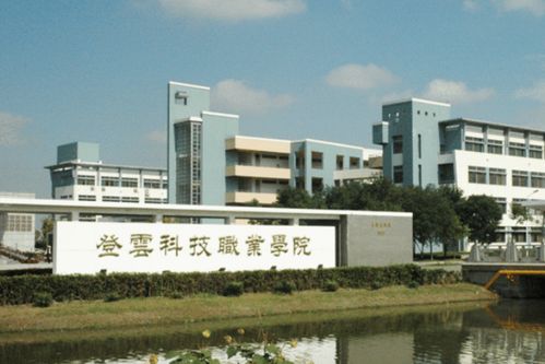 大学生帮老师搬家后疑中暑身亡,校方称无责 当事老师已离职