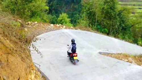 云南乡村公路,弯急 坡陡老司机看了都害怕 这得有高超的车技才能平安到家 