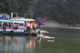 去桂林游览漓江坐游船还是竹筏好呢 两种方式的游览时间是多少呢 