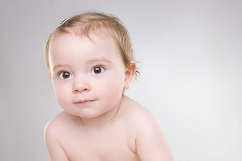 宝宝身上长满了密密麻麻的红色疹子,这六种疾病一定要重视 