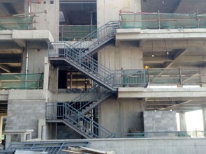钢结构楼梯和混凝土楼梯那个好