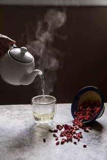 喝茶叶水能治疗白发吗,喝茶叶水能减轻白头发生长吗？